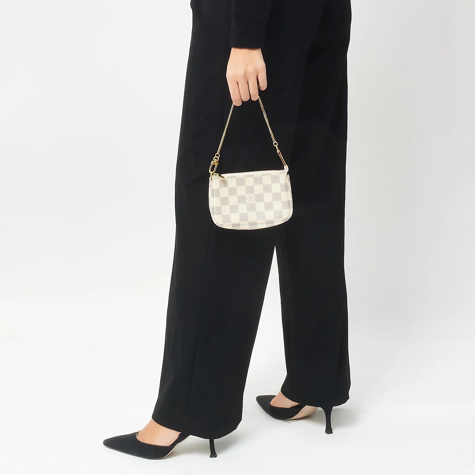 Louis Vuitton Damier Azur Mini Pochette Accessoires Chain Bag – White