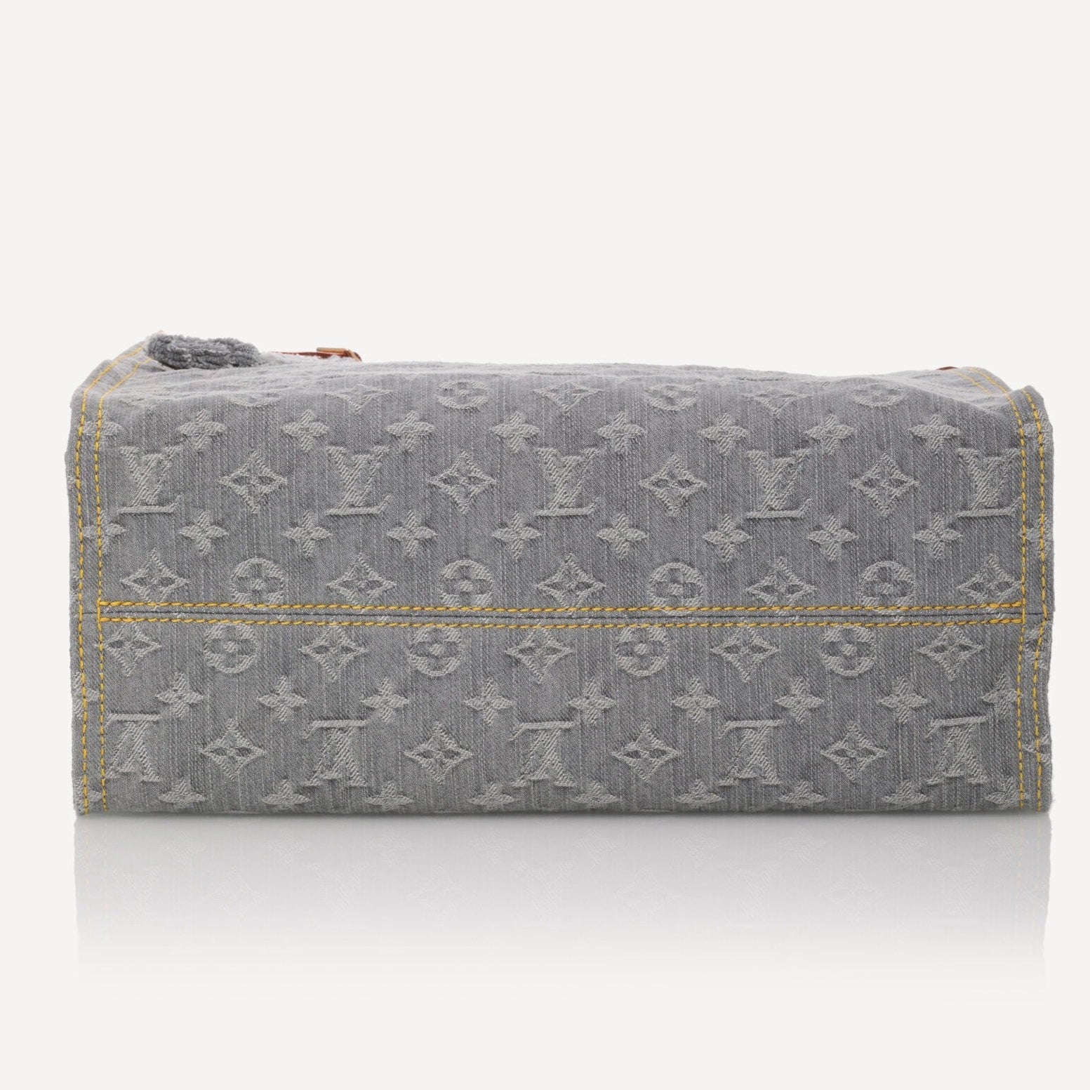 Louis Vuitton Monogram Denim OnTheGo MM Shoulder Bag – Trianon Grey