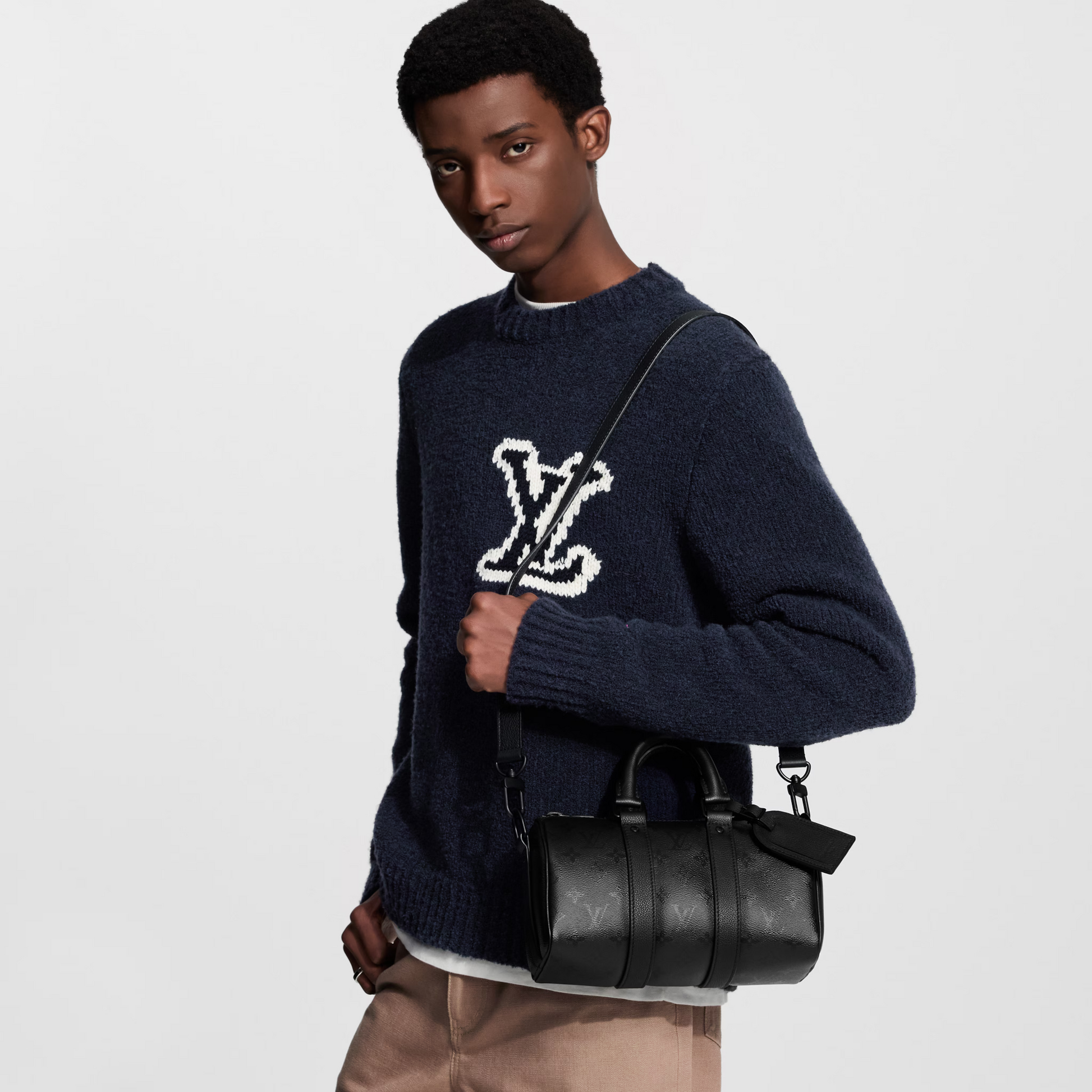 Louis Vuitton Monogram Midnight Canvas Keepall Bandoulière 25 Duffle Bag – Black